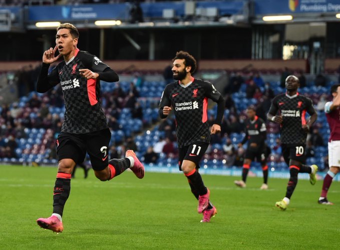  英超，范迪克重伤缺阵利物浦防线告急  